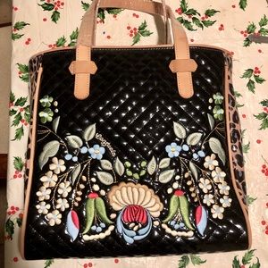 Ezzy Playa Classic Tote by Consuela